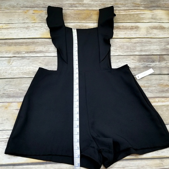 Color Thread Short Overall Ruffled Straps - Picture 3 of 3